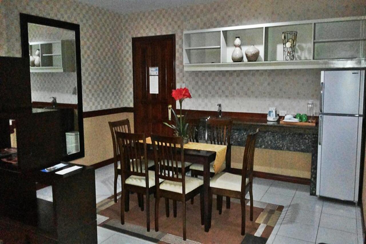 Subic Residencias Олонгапо Экстерьер фото