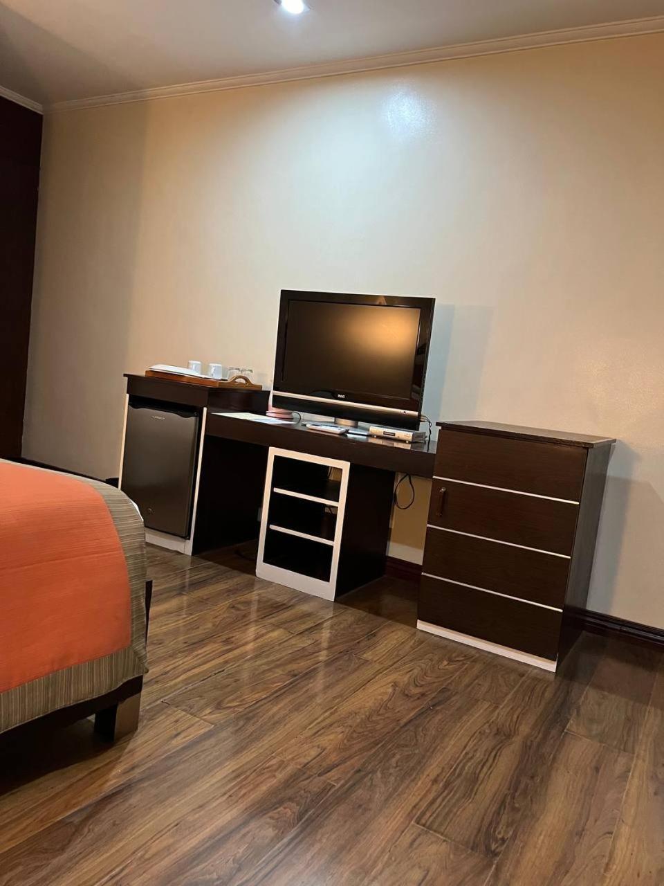 Subic Residencias Олонгапо Экстерьер фото