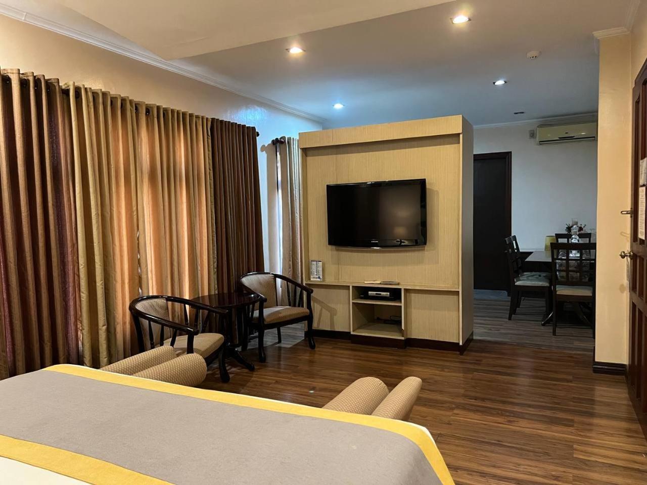 Subic Residencias Олонгапо Экстерьер фото