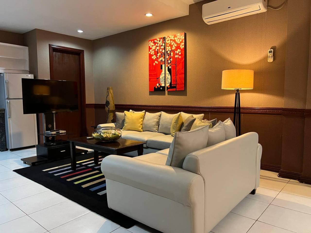 Subic Residencias Олонгапо Экстерьер фото